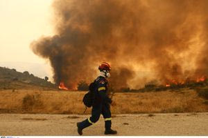 Μάχη σε δύο μέτωπα στην Κορινθία: Εκκενώθηκαν τα Σοφιανά