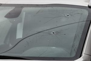 Ηράκλειο: Πυροβολισμοί σε αυτοκίνητα και οι έρευνες της ΕΛ.ΑΣ.