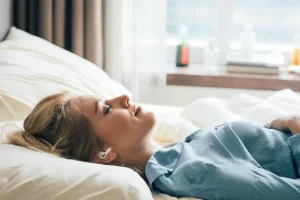 Ύπνος: Ο κανόνας «3-2-1» που υπόσχεται να τον βελτιώσει