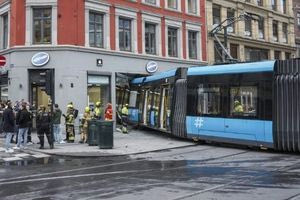 Νορβηγία: Τραμ «εισέβαλε» σε κατάστημα στο Όσλο, τέσσερις τραυματίες