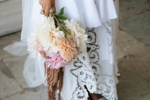 Λισαβόνα: Ένα νυφικό φτιαγμένο από τα τραπεζομάντιλα της γιαγιάς