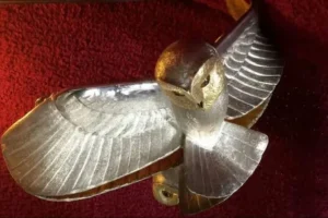 Το κυνήγι θησαυρού για θαμμένο χρυσό άγαλμα στολισμένο με διαμάντια τελειώνει έπειτα από 31 χρόνια αναζήτησης