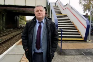 Βρετανία: Βουλευτής των Εργατικών διαγράφηκε από το κόμμα του γιατί ξυλοκόπησε άγρια έναν περαστικό