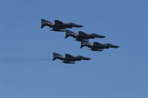 Στρατιωτική παρέλαση: Rafale και F-4 Phantom «σκίζουν» τους αιθέρες της Θεσσαλονίκης