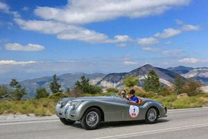 Συλλεκτικά αυτοκίνητα στην καρδιά του Ηρακλείου