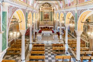 Ιερέας προερχόμενος από την Κρήτη πρωταγωνιστής στο σκάνδαλο με το ξέπλυμα χρήματος σε νυχτερινά κέντρα