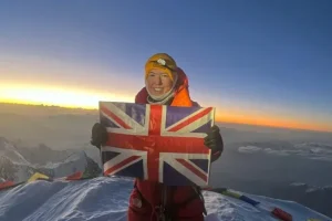 H νεότερη γυναίκα που ανέβηκε στις 14 πιο ψηλές κορυφές του κόσμου