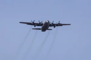 Ξεκινά η εφαρμογή του σχεδίου «Κόσμος» – Την Πέμπτη αναχωρεί από την Ελλάδα το C-130 για τον απεγκλωβισμό Κυπρίων από τον Λίβανο