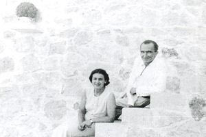 Απο τη γιαγιά στην εγγονή