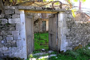 Τα χωριά της Κρήτης εξαφανίζονται, ποιος προβληματίζεται;