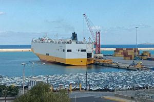 Γέμισε αυτοκίνητα το Λιμάνι Ηρακλείου