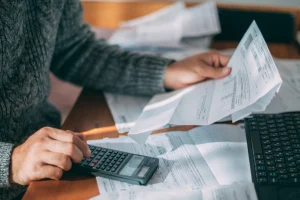 Σήμερα προς διαβούλευση το νέο φορολογικό: Οι 12 παρεμβάσεις στους άμεσους φόρους