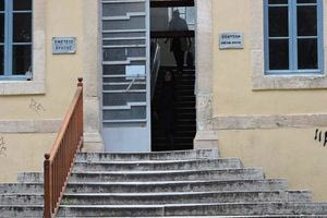 Αναβολή της δίκης στην υπόθεση ενδοοικογενειακής βίας με θύμα 40χρονη στα Χανιά