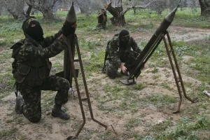 Λίβανος: Η Χεζμπολάχ λέει ότι εκτόξευσε πυραύλους στη Χάιφα