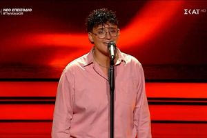 Voice: Η μουσικός του δρόμου από την Κρήτη “τρέλανε” και τους 4 κριτές