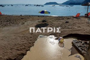 Μέσα στα σπίτια της Αγίας Πελαγίας η θάλασσα – Χάθηκε η παραλία και μια μελέτη έμεινε στα συρτάρια!