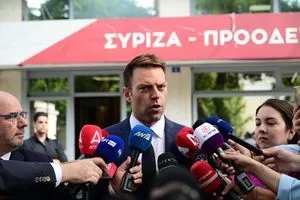 ΣΥΡΙΖΑ – Κασσελάκης: «Η φωνή μας είναι το συνέδριο» – Η πρώτη αντίδραση μετά το «μπλόκο» της ΚΕ στην υποψηφιότητά του