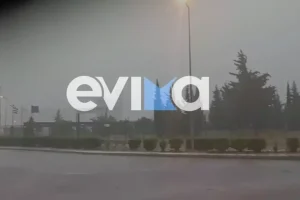 Η Κακοκαιρία «Cassandra» χτυπά την κεντρική και νότια Εύβοια: Οι δρόμοι μετατράπηκαν σε ποτάμια