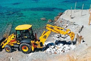 Νέος γύρος κατεδαφίσεων