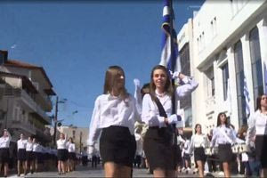 Κατερίνη: 17χρονη αριστούχος με προβλήματα όρασης δίνει μαθήματα ζωής