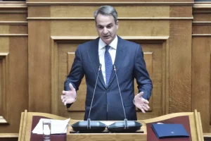 Μητσοτάκης: «Φέτος ήταν η δυσκολότερη χρονιά των τελευταίων 40 ετών – Η κλιματική κρίση είναι μια επίθεση χωρίς χρώμα και κόμμα»