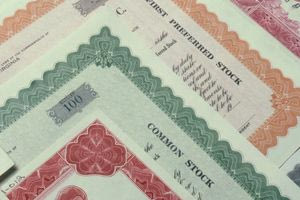 Ιστορικό χαμηλό για το περιθώριο των ελληνικών ομολόγων, επέστρεψε στα προ κρίσεως επίπεδα