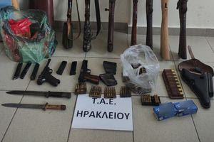 Μίνι οπλοστάσιο στην κατοχή Ηρακλειώτη