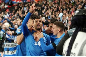 ΕΠΟΣ! Θρίαμβος! Η Ελλάδα, σα να έπαιζε με 12, για τον Μπάλντοκ, επικράτησε 2-1 της Αγγλίας (vid)