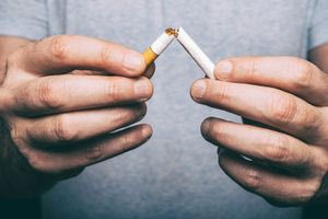 Κάπνισμα: Πόσα χρόνια πρέπει να περάσουν από τη διακοπή του για να μειωθεί ο κίνδυνος καρκίνου