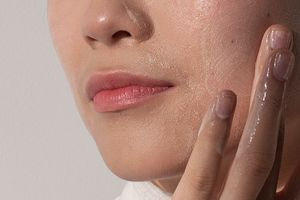 Πέντε συνήθειες που πρέπει να αποκτήσεις για την προστασία του δέρματος, ενόψει του Χειμώνα