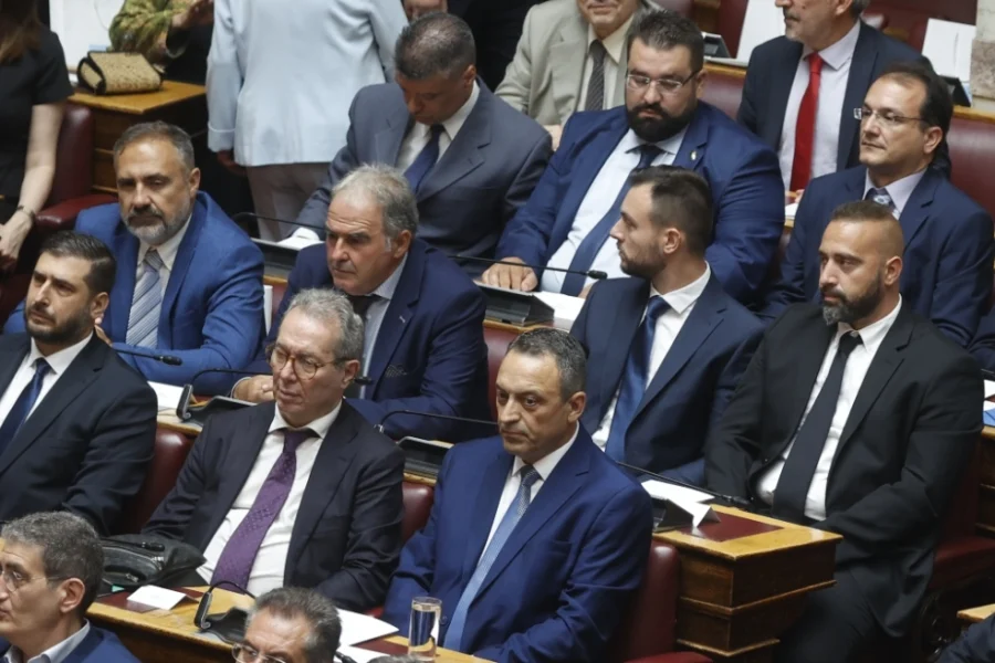 Σπαρτιάτες: Τρίτη διακοπή στη δίκη για εξαπάτηση εκλογέων λόγω απουσίας του βασικού μάρτυρα Βασίλη Στίγκα