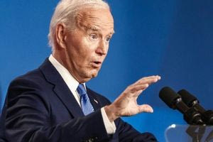 Μπάιντεν: Ανοιχτό το ενδεχόμενο να χτυπήσουμε τις πετρελαιοπηγές του Ιράν