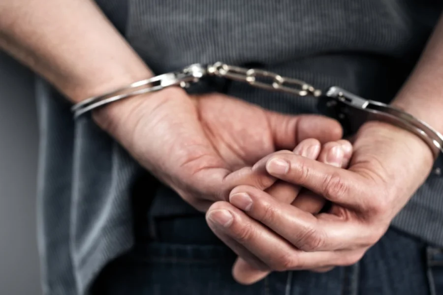 Ζεφύρι: Χειροπέδες σε 44χρονο δραπέτη φυλακών