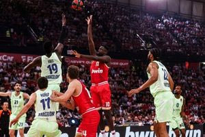 Ολυμπιακός – Μπαρτσελόνα 95-74: «Ερυθρόλευκο» πάρτι στο ΣΕΦ