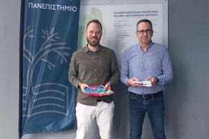 ΕΛΜΕΠΑ και Α.Τ.Α.Χ.Τ.Ο.Ι. προσφέρουν σχολικά είδη στα παιδιά