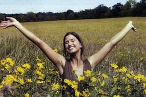 Επιστήμονας του Harvard εξηγεί πώς μπορούμε να φτάσουμε στην ευτυχία