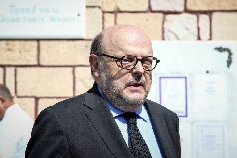 ΣΥΡΙΖΑ: Aποχώρησε και ο Αντώναρος – Συνεχίζεται σήμερα το επεισοδιακό συνέδριο