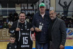 Τίμησε τον Δημήτρη Κοκολάκη η ομάδα μπάσκετ του ΟΦΗ