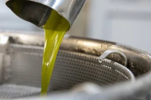 Ελαιόλαδο: Σε τι τιμή θα φτάσει στον καταναλωτή