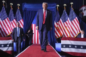 Ντόναλντ Τραμπ: Το νέο ψηφιακό εξώφυλλο του Vanity Fair τον αποδομεί σε 9 λέξεις