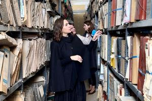 Η Όλ. Κεφαλογιάννη επισκέφτηκε το κτήριο όπου φυλάσσεται το αρχείο του ΕΟΤ