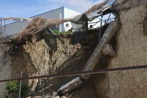 Η πτώση του πρανούς θα σταματήσει τον κατήφορο της ντροπής;