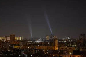 Συναγερμός στην Ουκρανία για νέα ρωσική πυραυλική επίθεση – Ήχησαν οι σειρήνες στο Κίεβο