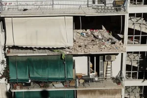 Αμπελόκηποι: Στον εισαγγελέα την Τετάρτη ο 26χρονος που συνελήφθη για την έκρηξη στο διαμέρισμα