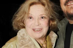 Άννα Κυριακού: Έχει καρδιακή ανεπάρκεια αλλά η κατάστασή της βαίνει προς το καλό, λέει ο γιος της