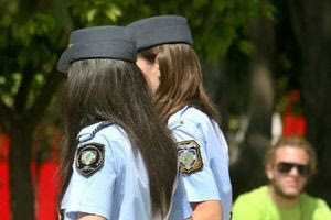 Μιχάλης Χρυσοχοίδης: Νομοθετεί άδεια για γυναικολογικό έλεγχο στις γυναίκες της ΕΛ.ΑΣ.