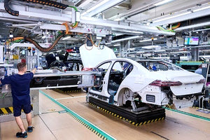 ΗΠΑ: Η General Motors απολύει σχεδόν 1.000 εργαζομένους σε όλο τον κόσμο