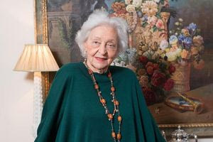 H μεγαλύτερη τραγουδίστρια και ηθοποιός της Ελλάδας είναι 103 ετών – Ζωντανός θρύλος