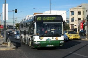 Μεθυσμένος οδηγός αστικού λεωφορείου δεν άνοιγε τις πόρτες – Επιβάτες κάλεσαν την Αστυνομία