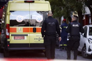 Αμπελόκηποι: Ταυτοποιήθηκε ο νεκρός του διαμερίσματος – Είχε συλληφθεί για επεισόδια στη Γερμανία